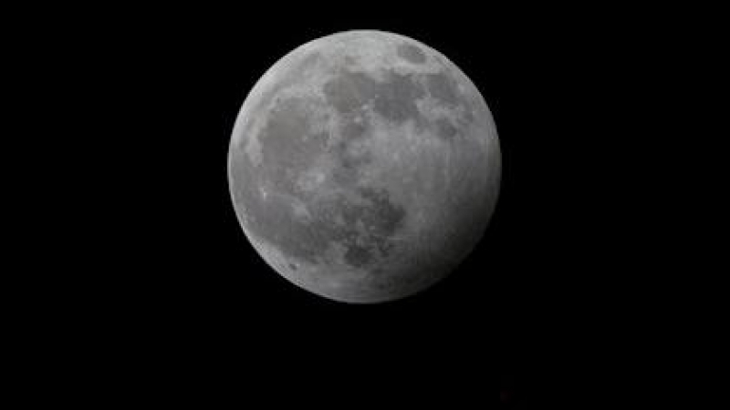 La Luna en fase llena antes del eclipse penumbral del pasado 10 de enero de este año / Europa Press / Henning Kaiser / archivo