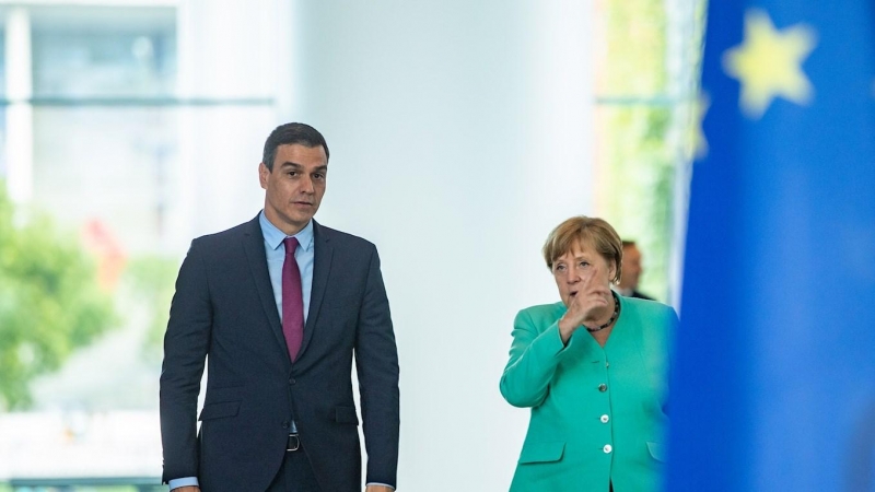 14/07/2020.- Pedro Sánchez y Angela Merkel.- EFE/EPA/HAYOUNG JEON / POOL