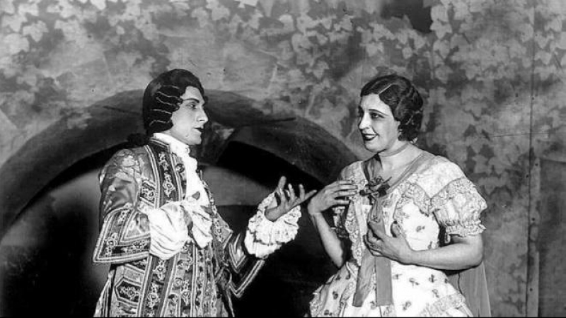 Carmen Ruiz, amante de Alfonso XIII, durante una actuación.