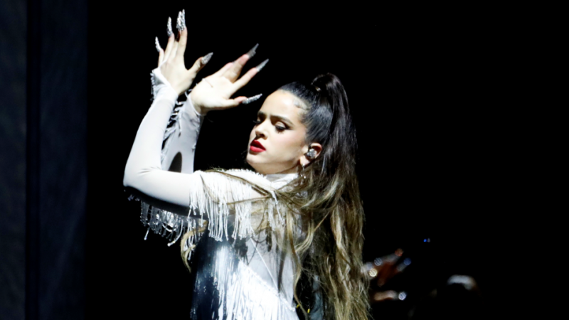 Rosalía a la cerimònia dels Grammy a Los Angeles, el 27 de gener del 2020