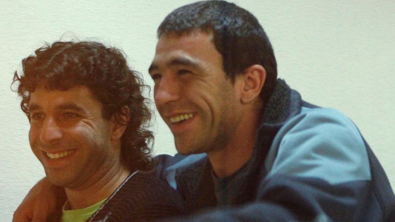 Igor González Sola, a la derecha, junto a su compañero Carmelo Laucirica Orive, en una imagen de archivo en la Audiencia Nacional.- EFE