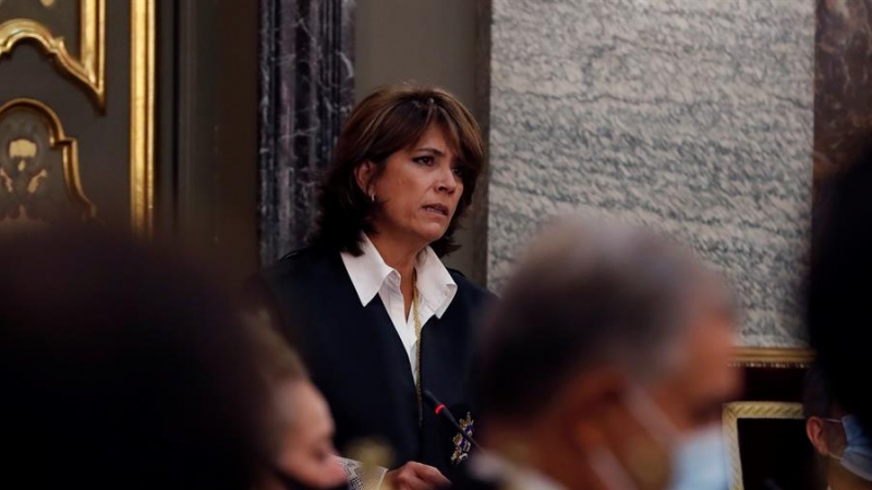 La fiscal general del Estado, Dolores Delgado, interviene durante la inauguración del año judicial, este lunes en el Salón de Plenos del Tribunal Supremo, en Madrid.  | EFE
