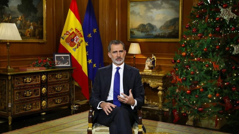 El Rey Felipe VI pronuncia su tradicional discurso de Nochebuena, desde el Palacio de La Zarzuela.