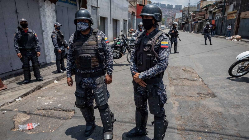 Miembros de la Policía Nacional Bolivariana en Caracas, Venezuela.
