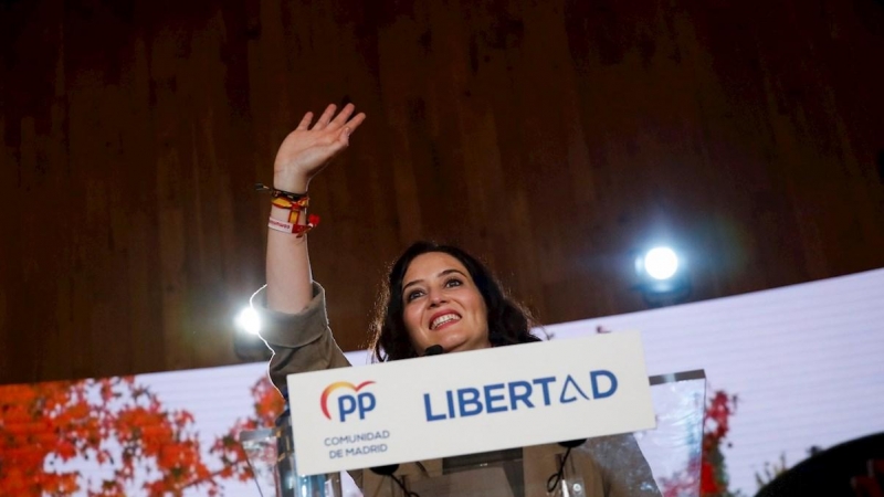 La presidenta de la Comunidad de Madrid y candidata a la reelección, Isabel Díaz Ayuso, participa este domingo en un acto electoral en la Finca La Alquería de la localidad madrileña de Alcorcón.