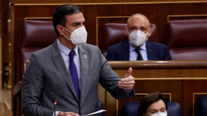 12/05/2021.- El presidente del Gobierno, Pedro Sánchez, durante su intervención en la sesión de control al Ejecutivo de este miércoles en el Congreso, la primera tras el fin del estado de alarma. EFE/ Chema Moya