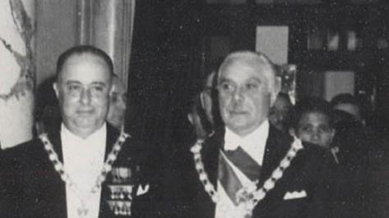 Trujillo (derecha) con Anastario Somoza, dictador nicaragüense, en 1952.