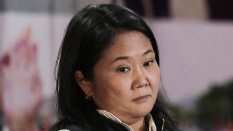 La candidata presidencial de Perú Keiko Fujimori reacciona a los resultados.