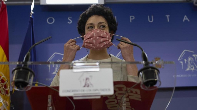 La portavoz parlamentaria de Unidas Podemos, Aina Vidal, durante una rueda de prensa el pasado día 8 de junio.
