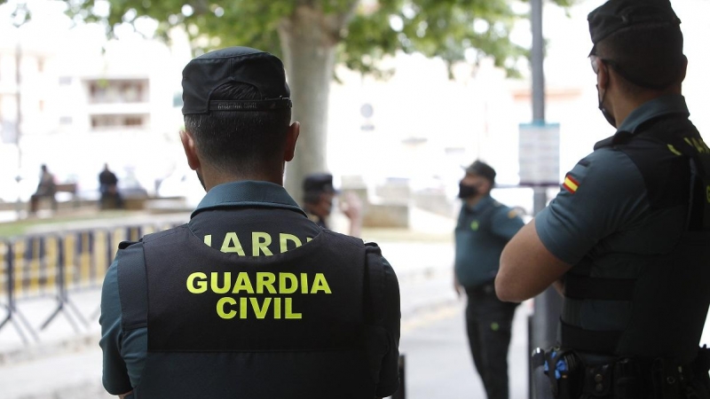 Imagen de archivo de dos agentes de Guardia Civil