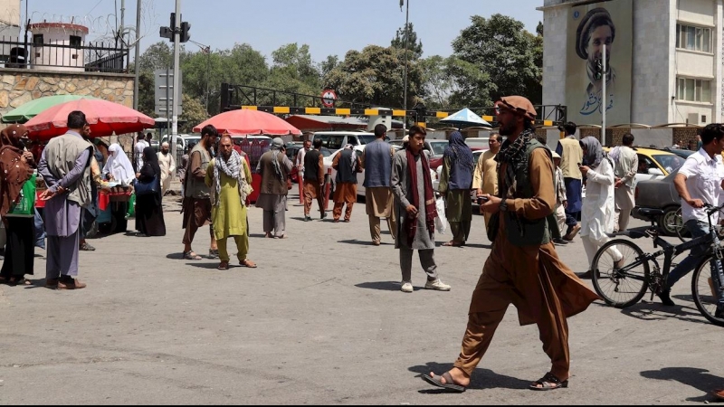 Exteriores acelera al máximo su plan de repatriación de españoles y traductores de Afganistán
