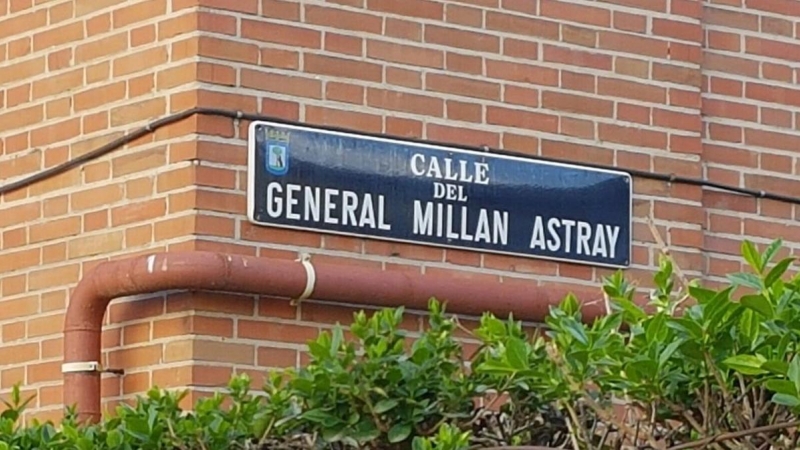 Rótulo de la calle General Millán Astray, en Madrid.