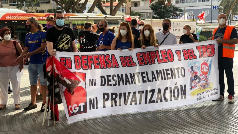 Trabajadores de Cercanías en una manifestación en Málaga en Agosto de 2021.