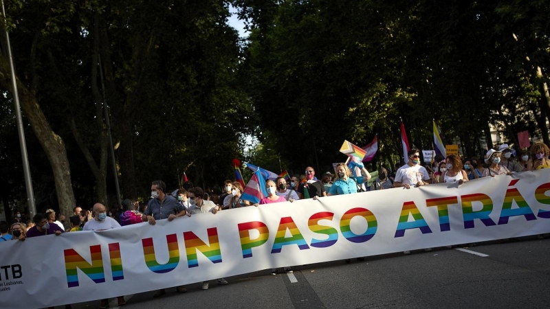 Varias personas durante la manifestación del Orgullo LGTBI, el pasado 3 de julio de 2021, en Madrid.