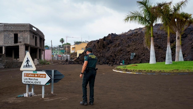 La colada de lava entrando en la localidad de Todoque, en el municipio de Los Llanos de Aridane.