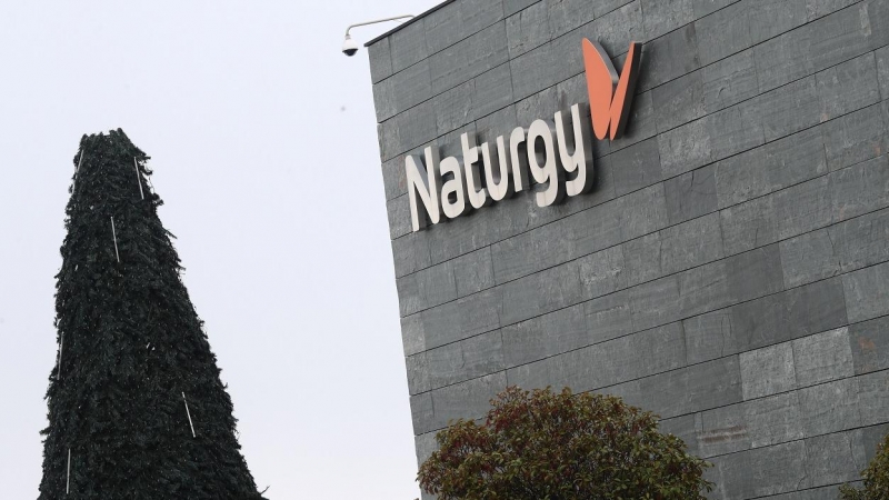 El logo de Naturgy en su sede en Madrid. E.P./Eduardo Parra