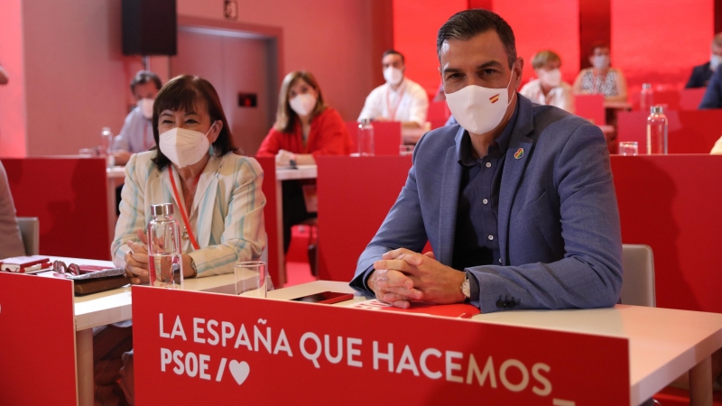 03/07/2021 La presidenta del PSOE, Cristina Narbona y el presidente del Gobierno, Pedro Sánchez, durante una reunión de los componentes del Comité Federal del PSOE,