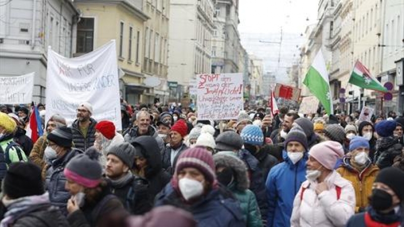 Concentración en Graz en contra de la vacunación obligatoria.