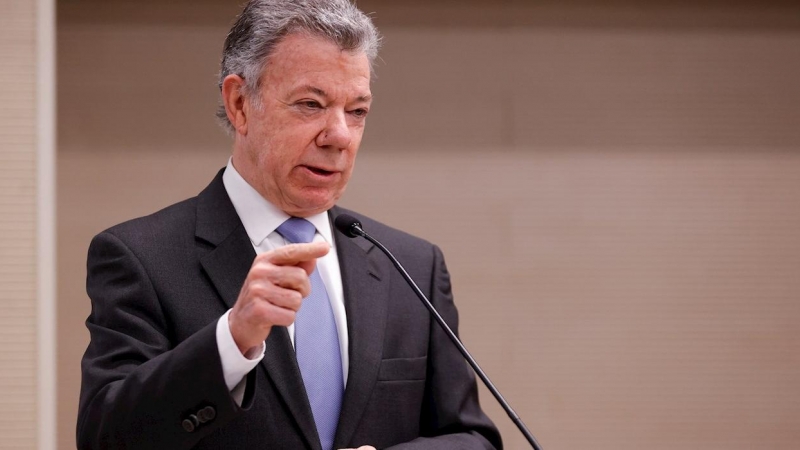El expresidente de Colombia y Premio Nobel de la Paz Juan Manuel Santos durante el acto conmemorativo de los Acuerdos de Paz en Colombia,  en Madrid. EFE/Zipi