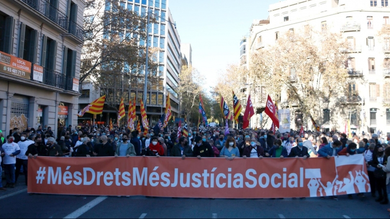 12/12/2021 - Imatge de la capçalera de la manifestació d'aquest diumenge a Barcelona de la plataforma +Drets i + Justícia Social.