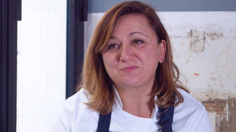 La chef Adriana Restano durante una aparición en 'El Comidista'.
