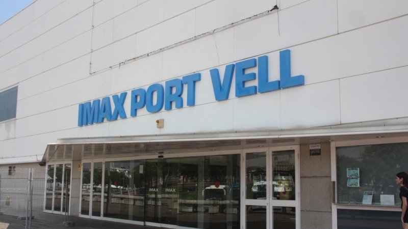 La façana de l'Imax Port Vell quan va tancar, el 2014.