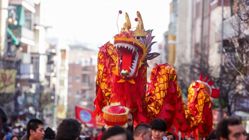 26/01/2020 Pasacalles multicultural en el barrio de Usera con motivo de la celebración del Año Nuevo Chino, en Madrid
