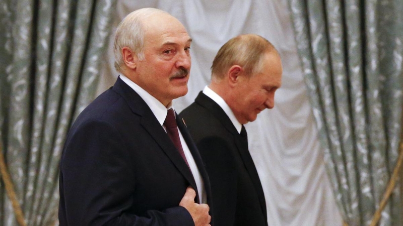 El presidente ruso, Vladimir Putin, y su homólogo bielorruso, Alexander Lukashenko, durante una conferencia de prensa en el Kremlin, a 9 de septiembre de 2021.