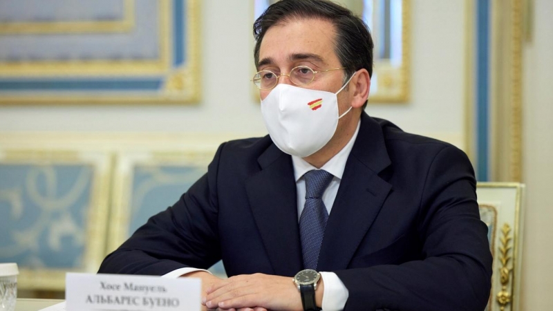 El Ministro de Relaciones Exteriores de España, José Manuel Albares, en una conferencia de prensa en Kiev, Ucrania, el 09 de febrero de 2022. — EFE
