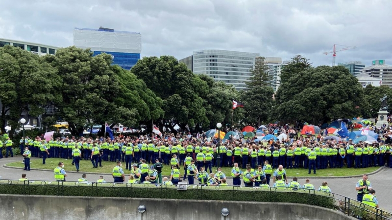 Manifestantes antivacunas en Nueva Zelanda.
