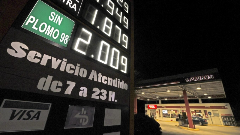 (08/03/2022) Una gasolinera de Padrón, A Coruña.