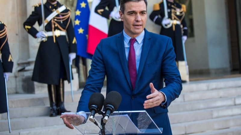 El presidente del Gobierno, Pedro Sánchez, este lunes en Francia.