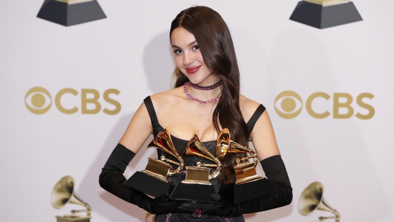 (3/04/2022) Olivia Rodrigo en la 64ª edición de los Premios Grammy.