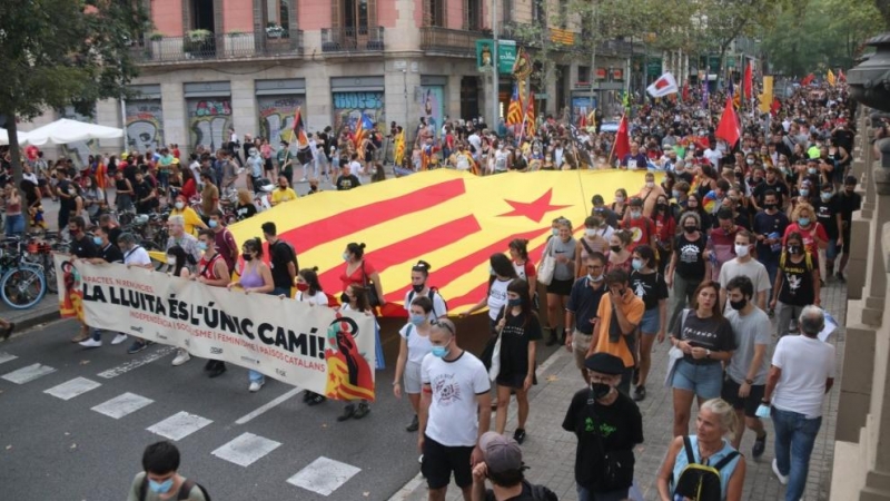 Cabecera de la manifestación de la Izquierda Independentista el 11 de septiembre de 2021 en Barcelona.