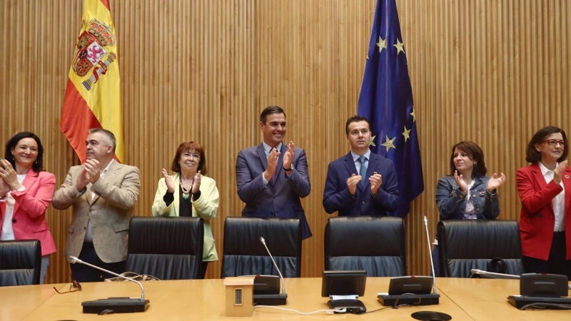 El presidente del Gobierno, Pedro Sánchez, en el Congreso de los Diputados este miércoles con motivo de un encuentro con sus diputados y senadores.