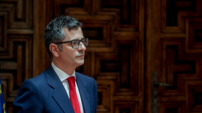 El ministro de la Presidencia, Félix Bolaños, en el acto donde han entregado al Defensor del Pueblo, un informe sobre las actuaciones y medidas emprendidas de las Administraciones públicas en La Palma, a 6 de junio de 2022, en Madrid (España).