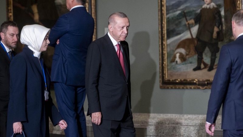El presidente de Turquía, Recep Tayyip Erdogan, a su llegada a la cena de los jefes de Estado y de Gobierno de la OTAN en el Museo del Prado. E.P./A. Ortega/Pool