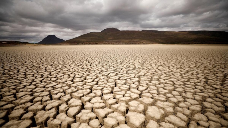 Una zona de África asolada por la sequía, en una imagen tomada en 2019 en Graaff-Reinet, Sudáfrica