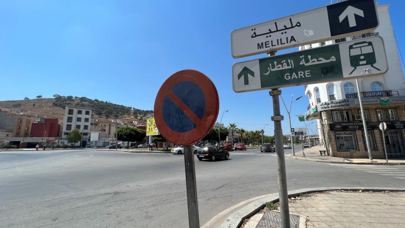 19/07/2022 - Imagen de un cartel de Melilla en la localidad marroquí de Nador, fronteriza con la ciudad española.