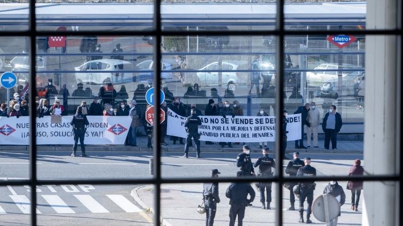 Protestas frente al Hospital Universitario de Henares de Madrid, a 18 de enero de 2022.