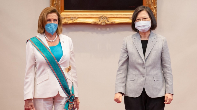 La presidenta de la Cámara de Representantes de EEUU, Nancy Pelosi y la presidenta de Taiwán, Tsai Ing-wen, en Taipei (Taiwán) a 3 de agosto de 2022.
