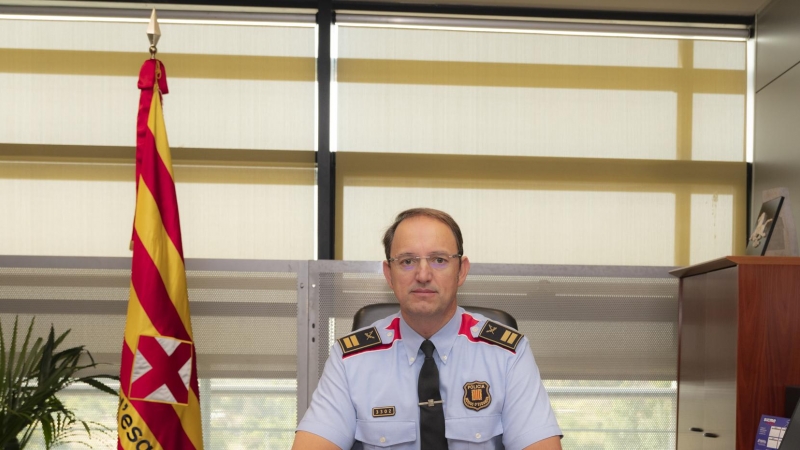 El comissari en cap dels Mossos, Josep Maria Estela, al seu despatx de la seu principal del cos policial al Complex Central Egara, on es va fer l'entrevista.