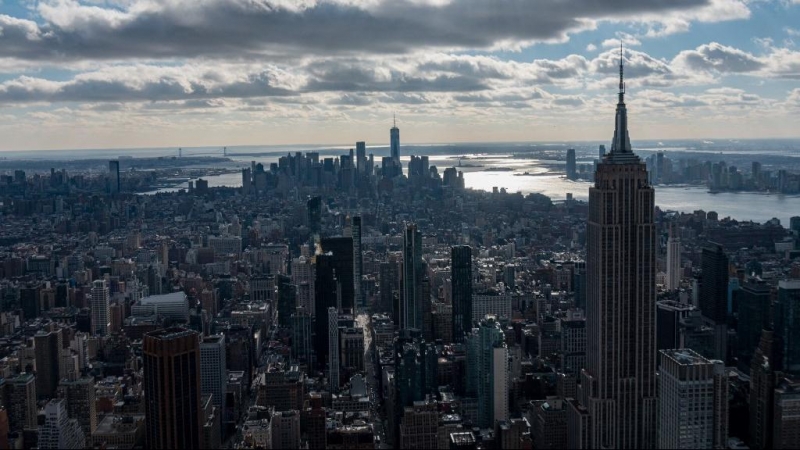 30/08/2022. Vista del 'skyine' de la isla de Manhattan, Nueva York, a  5 de febrero de 2022.