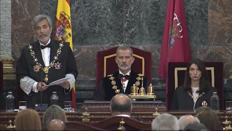 Carlos Lesmes, en presencia del rey y de la ministra de Justicia, pronuncia su discurso de apertura del año judicial