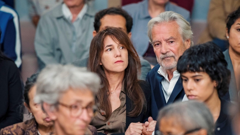 Charlotte Gainsbourg y Pierre Arditi, en una escena de la película