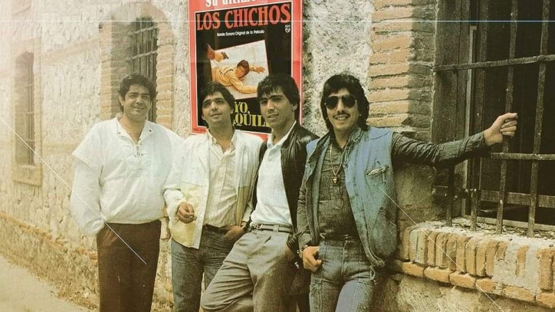Foto de la contraportada de la BSO de la película 'Yo, el Vaquilla', de Los Chichos.