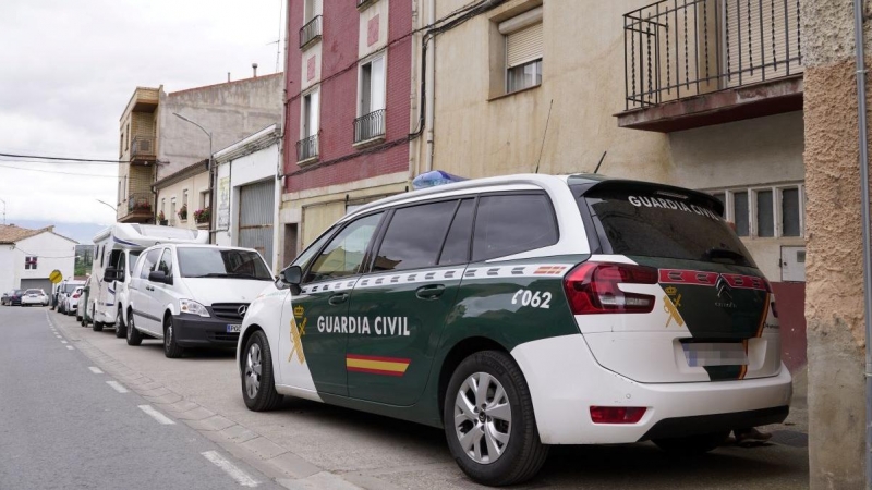 Un vehículo de la Guardia Civil en una imagen de archivo fechada el 24 de mayo de 2022, en Entrena, La Rioja.