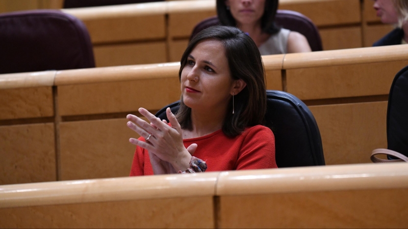 La ministra de Derechos Sociales y Agenda 2030, Ione Belarra, durante una sesión de control al Gobierno en el Senado, a 20 de septiembre de 2022.