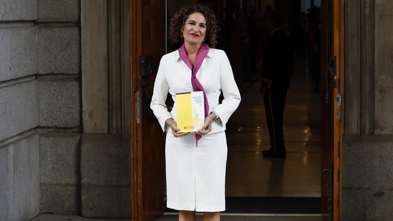 La ministra de Hacienda, María Jesús Montero, a su llegada al Congreso donde el pasado jueves presentó los Presupuestos de 2023.