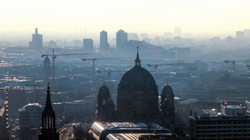 Fotografía de archivo de Berlín, capital de Alemania, desde las alturas.